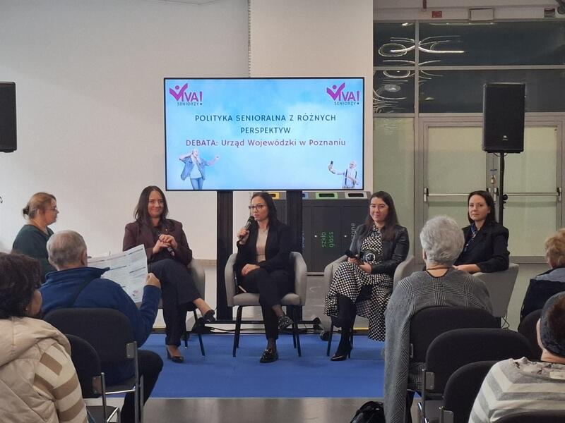 Powiększ obraz: Panelistki